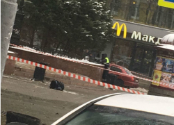 Участок улицы Пушкинской перекрыли из-за подозрительного пакета в Ростове
