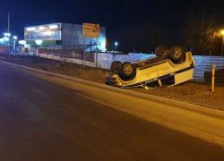 Ночью полицейский УАЗик перевернулся под Ростовом