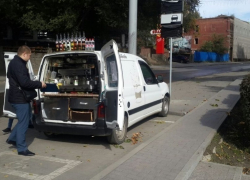 Работа еще трех мобильных кофеен в Ростове приостановлена администрацией