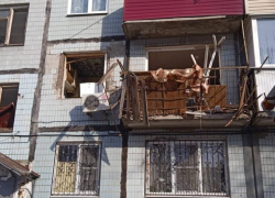 Мужчина пострадал при взрыве газа в многоэтажном доме в Шахтах