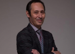 Сотрудника ростовского штаба Навального увезли на допрос