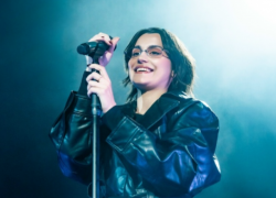 Тяжелая болезнь стала причиной отмены концертов ростовской певицы MONA