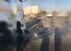 Два человека погибло и двое пострадало в ДТП на трассе в Ростовской области