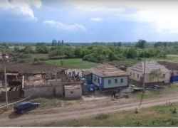 Семьям, пострадавшим от урагана в Белокалитвинском районе, выплатили компенсации в размере 10 тысяч рублей 