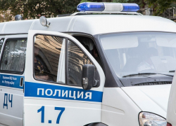 В Ростове неизвестные расстреляли автомобиль с пассажирами 