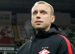 Полузащитник «Спартака» Денис Глушаков проведет в Миллерово гала-матч