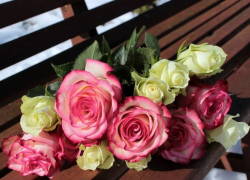 Житель Батайска украл для любимой женщины букет роз и попался в руки полиции