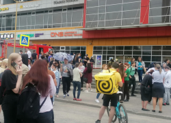 Телефонные террористы потребовали два миллиарда долларов за информацию о «бомбе» в ТЦ РИО в Ростове