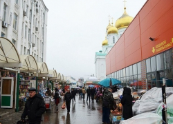 На остановке ростовчанин получил смертельный удар ножом в шею