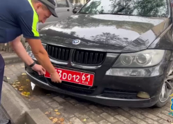 Водителя без прав с дипномерами Люксембурга задержали в Ростове