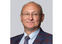 Депутат из Петербурга устроил пьяный дебош в поезде и оказался в камере в Ростове