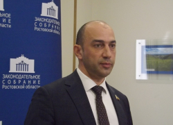 В Ростовской области обвиняемый в мошенничестве с жильем для сирот экс-депутат Сапрыкин отделался штрафом