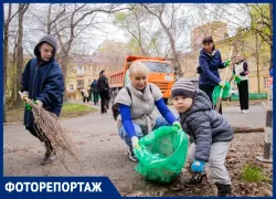 Приучаем к чистоте с детства: жители Ростова вышли на субботник