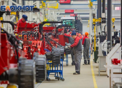 «Ростсельмаш» заявил, что емкость рынка комбайнов снизилась до трех тысяч машин