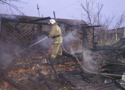 Мужчина сгорел в деревянной кухне в Ростовской области