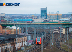 В Ростовской области задерживаются пригородные поезда из-за технического сбоя