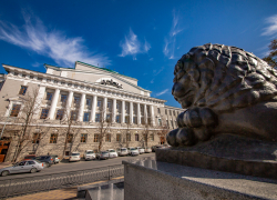 Подержать миллионы и заглянуть под купол: что скрывает закрытый для посещения ростовский госбанк