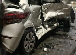Разогнавшийся элитный спорткар жестко протаранил Kia Rio в центре Ростова