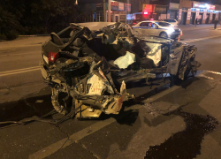 В страшной аварии на Вятской в Ростове погибли мужчина и 15-летняя девочка