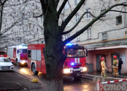 В Ростове при пожаре в многоэтажке погибла женщина
