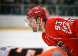 Нападающий ХК «Ростов» забил самый красивый гол сезона в ВХЛ