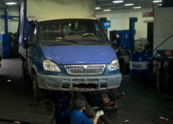 Работник автомастерской украл и продал привезенный на ремонт автомобиль в Ростовской области