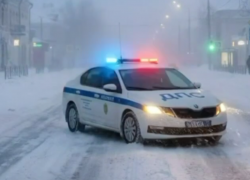 Донская Госавтоинспекция ввела ограничения на границе с Волгоградской областью из-за непогоды