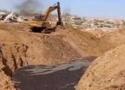 Общественники опубликовали кадры с мазутом в Семикаракорском районе