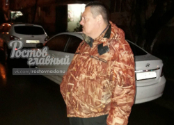 «Парковочный рэкетир» на проспекте Космонавтов пытался собирать деньги за охрану машин ростовчан