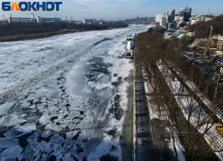 Последний морозный день января на набережной Ростова: показываем заледеневший Дон