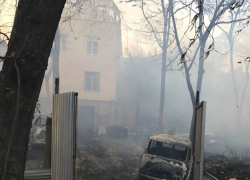 Во время пожара в центре Ростова без электричества остались детские сады