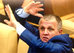 Эмоции ростовского коммуниста показали на выставке в палате парламента 