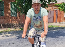 Снайпер из Ростовской области потерял на СВО ногу и стал волонтером