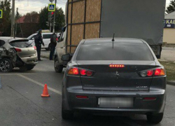 Пятнадцатилетний подросток за рулем устроил гигантскую аварию и затор на дороге в Ростове