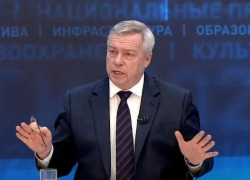 Недовольство Логвиненко и дорогами, закрытие вокзала и запрет «голых вечеринок» : как прошла пресс-конференция Василия Голубева 