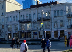 В центре Ростова скоро рухнут балконы 