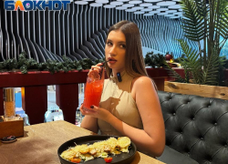 Два этажа, фиксированная цена и разбавленная газировка за 1000 рублей в Black Monkey: честный обзор ресторана с обезьянами