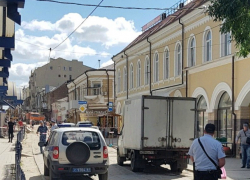 Посетителей Центрального рынка Ростова экстренно эвакуировали из-за угрозы взрыва