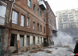  В центре Ростова-на-Дону 7 декабря загорелся доходный дом Парамонова