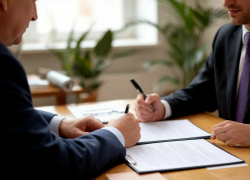 Жители Ростовской области теперь могут защитить свои сделки