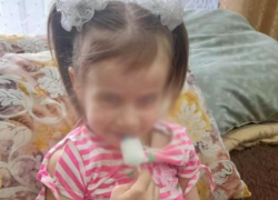 В Шахтах ищут шестилетнюю девочку, которую с площадки увел незнакомец