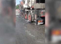 В Ростовской области на трассе М-4 «Дон» рядом с заправкой загорелся кран