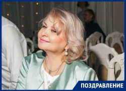 Ростовчанка Оксана Чесникова отмечает день рождения