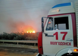 Крупный ландшафтный пожар в станице Романовской потушен