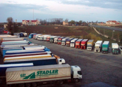 Парковку для большегрузов в Ростове построят почти за три миллиона рублей