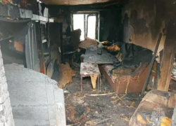 В Ростовской области из-за газового баллона при пожаре погиб сын, пострадала его мать