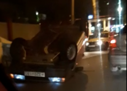 Страшная авария с участием четырех автомобилей в Ростове попала на видео 