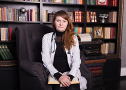 Осужденная в Ростове за пытки экс-психиатр просит отправить ее на СВО