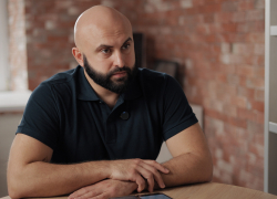 Бывший зять экс-министра Быковской заявил, что ему не дают нормально общаться с детьми