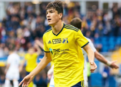 «Шальке» опроверг интерес к нападающему «Ростова» Элдору Шомуродову